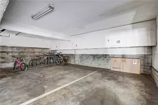 1840 Camden, Los Angeles, CA 90025 - Photo 19