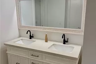 9042 Chaucer Cir, Riverside, CA 92503 - Photo 15
