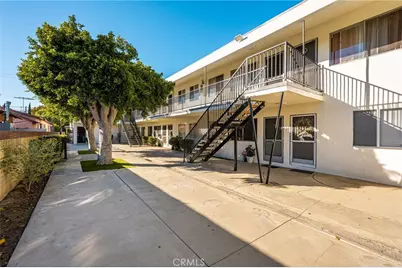 6725 Perry Road, Bell Gardens, CA 90201 - Photo 5
