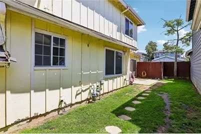 3739 Countryside Lane, Long Beach, CA 90806 - Photo 19
