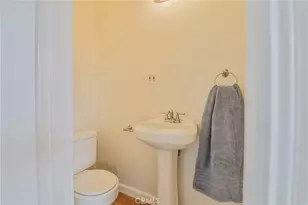 9526 Walnut, Bellflower, CA 90706 - Photo 17