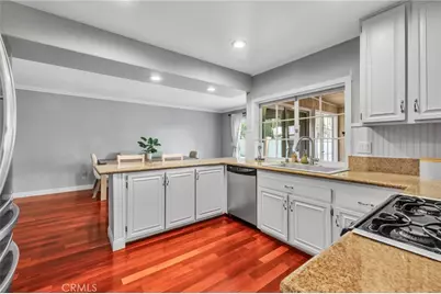 23041 La Granja, Valencia, CA 91354 - Photo 11