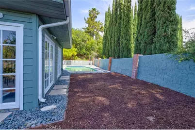 23041 La Granja, Valencia, CA 91354 - Photo 39