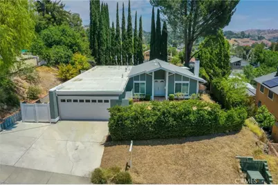 23041 La Granja, Valencia, CA 91354 - Photo 49