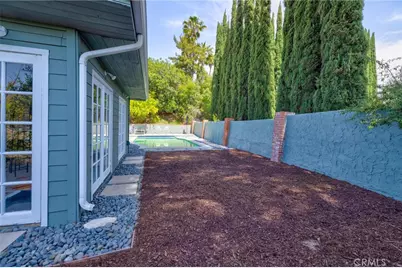 23041 La Granja, Valencia, CA 91354 - Photo 39