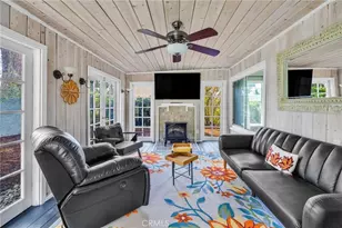 23041 La Granja, Valencia, CA 91354 - Photo 3