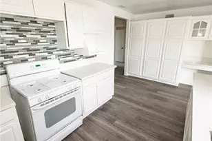 1420 Avenida Del Vista, Corona, CA 92882 - Photo 9
