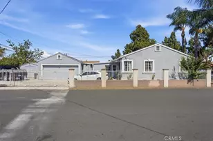 1055 W Pine, Santa Ana, CA 92703 - Photo 9