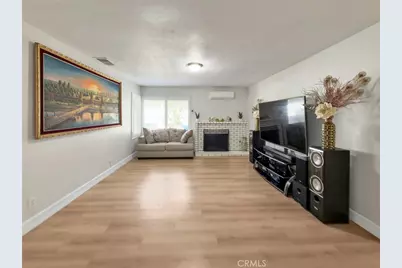 10262 Mandalay Court, Riverside, CA 92503 - Photo 7