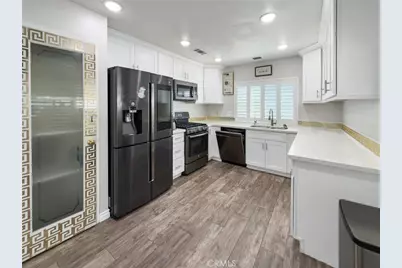10262 Mandalay Court, Riverside, CA 92503 - Photo 13
