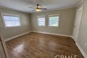 323 W 82nd St, Los Angeles, CA 90003 - Photo 19