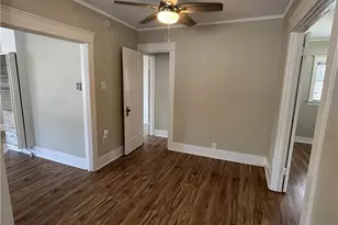 323 W 82nd St, Los Angeles, CA 90003 - Photo 11