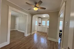 323 W 82nd St, Los Angeles, CA 90003 - Photo 13
