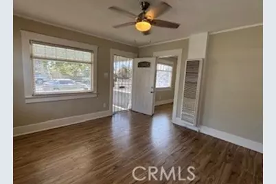 323 W 82nd Street, Los Angeles, CA 90003 - Photo 13