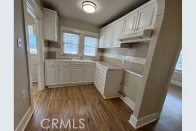 323 W 82nd Street, Los Angeles, CA 90003 - Photo 17
