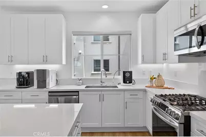 12903 Calabria, La Mirada, CA 90638 - Photo 13