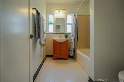 2170 Golden Avenue, Long Beach, CA 90806 - Photo 13