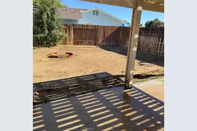 15087 Whitekirk, Victorville, CA 92394 - Photo 13