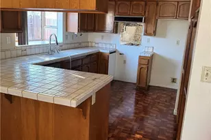 15087 Whitekirk, Victorville, CA 92394 - Photo 3