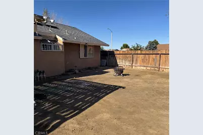 15087 Whitekirk, Victorville, CA 92394 - Photo 15