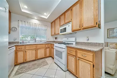 9008 Primavera Lane, Cypress, CA 90630 - Photo 15