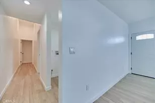 402 E 93rd St, Los Angeles, CA 90003 - Photo 15