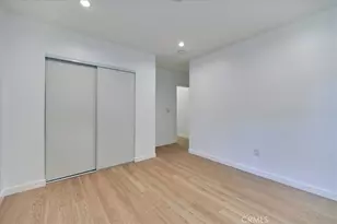 402 E 93rd St, Los Angeles, CA 90003 - Photo 9