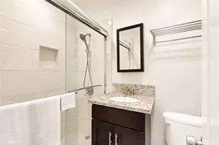 8701 Menlo, Los Angeles, CA 90044 - Photo 9