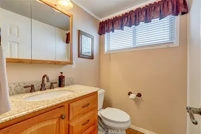 11418 214th, Lakewood, CA 90715 - Photo 35