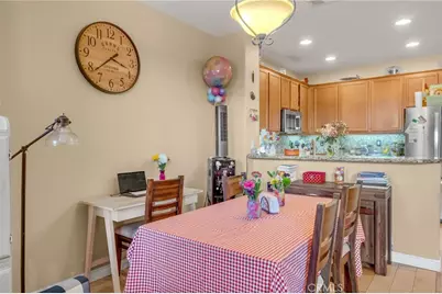 1082 Venice, Upland, CA 91786 - Photo 7