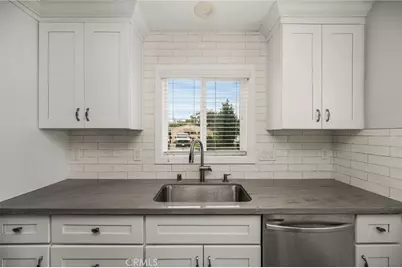 636 E Via Barola, Long Beach, CA 90805 - Photo 13