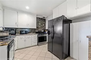 8225 Encino, Northridge, CA 91325 - Photo 23