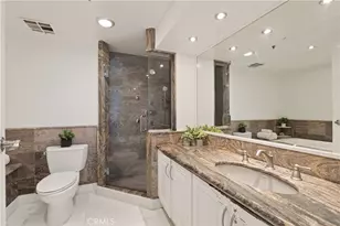 525 E Seaside Way, Long Beach, CA 90802 - Photo 17