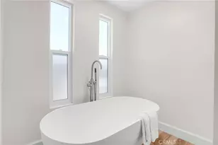 2033 W 76th St, Los Angeles, CA 90047 - Photo 47