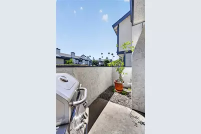 19231 Sherman #27, Reseda, CA 91335 - Photo 21