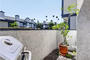 19231 Sherman, Reseda, CA 91335 - Photo 21