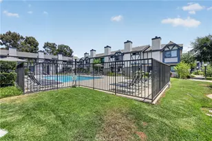 19231 Sherman, Reseda, CA 91335 - Photo 39