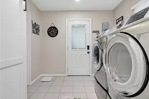 11423 213th, Lakewood, CA 90715 - Photo 13