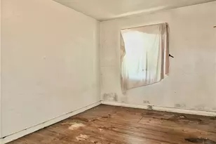 11743 Slater, Los Angeles, CA 90059 - Photo 9