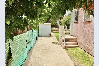 11743 Slater, Los Angeles, CA 90059 - Photo 21