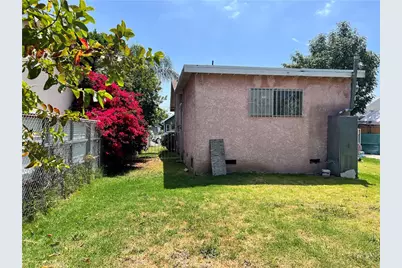 11743 Slater, Los Angeles, CA 90059 - Photo 21
