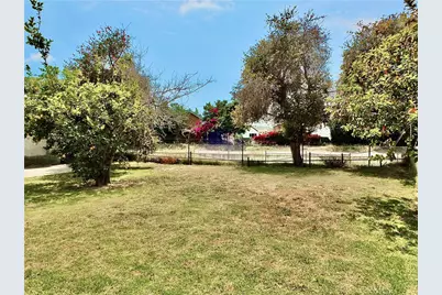 11743 Slater, Los Angeles, CA 90059 - Photo 19