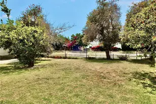 11743 Slater, Los Angeles, CA 90059 - Photo 19