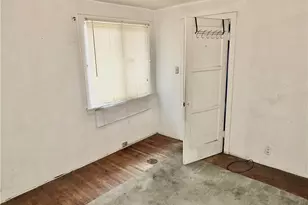 11743 Slater, Los Angeles, CA 90059 - Photo 7
