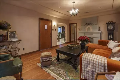 2015 San Francisco Avenue, Long Beach, CA 90806 - Photo 9