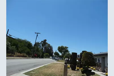 10461 Beach, Bellflower, CA 90706 - Photo 11