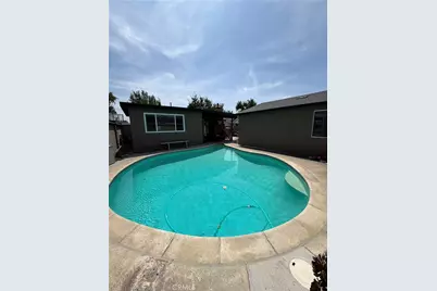 20733 Claretta, Lakewood, CA 90715 - Photo 3