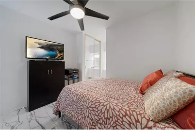 300 Cagney, Newport Beach, CA 92663 - Photo 15