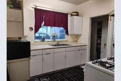 636 E 7th Street, Long Beach, CA 90813 - Photo 7