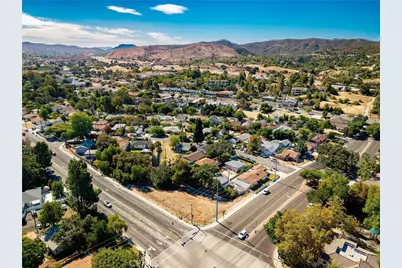 500 E Hillcrest, Thousand Oaks, CA 91360 - Photo 11